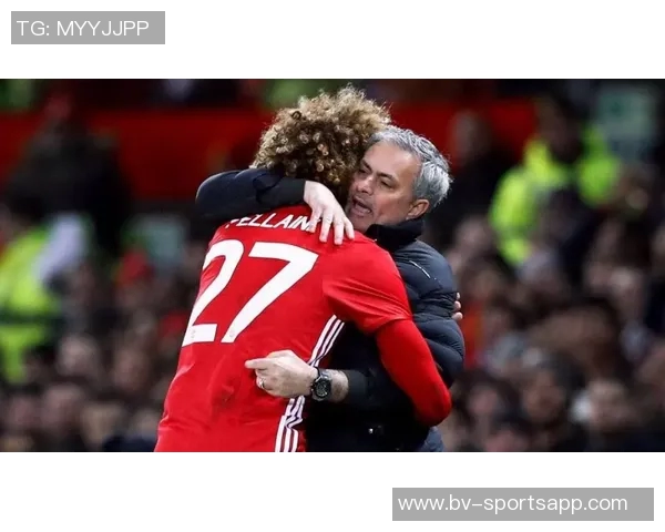 热刺宣布17岁中场巴内特正式签署首份职业合同开启职业生涯新篇章